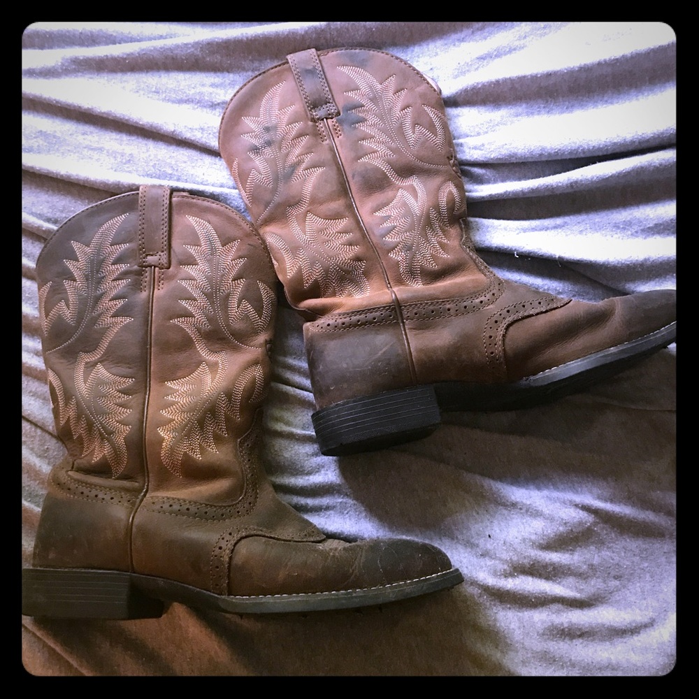 Ariat pull on leather boots